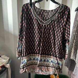 Buckle boutique blouse